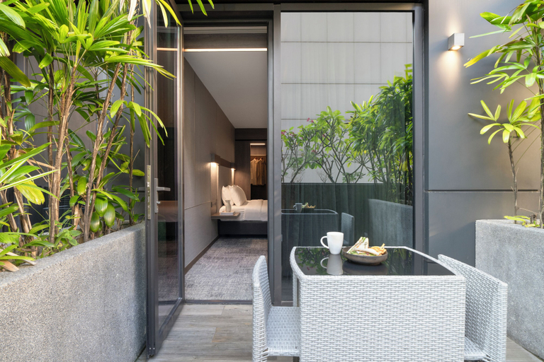 Others 5, Oakwood Bencoolen Singapore, Singapura