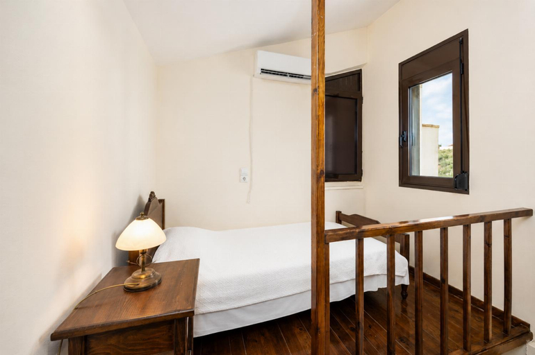 Bedroom 3, Ekklisies Tria Large Private Pool AC WiFi, Crete