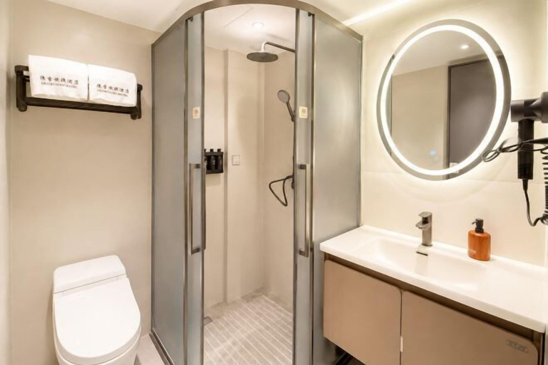 Bathroom 3, Deji Express Hotel, Gannan Tibetan