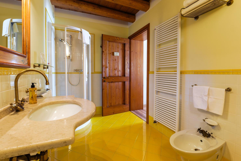 Bathroom 2, Agriturismo Althea, Treviso