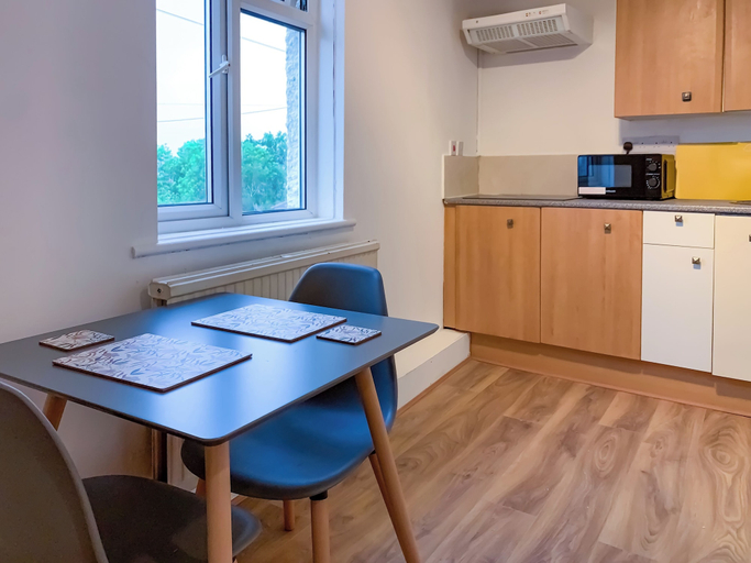 Private kitchen 5, Tranquil Studio Retreat in Glastonbury, Somerset