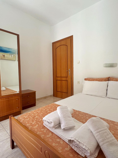 Bedroom 1, Delia Apartments, Central Macedonia