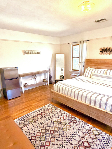 Bedroom 2, 250 N Adams St, Lane
