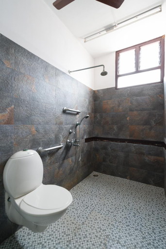 Bathroom 2, Sais lotus villa -Home stay and Event venue, Coimbatore