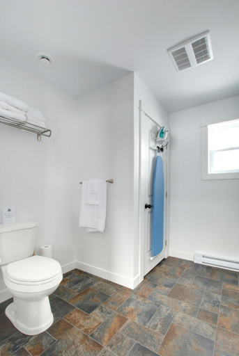 Bathroom 3, Appalachian Chalets Rv, Division No. 5
