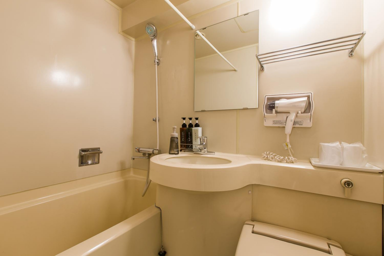 Bathroom 4, Olympic Inn Azabu, Minato
