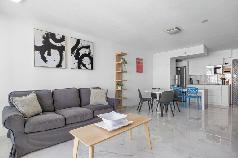 Living area 4, Isla Verde Beachfront ESJ Tower by Otium