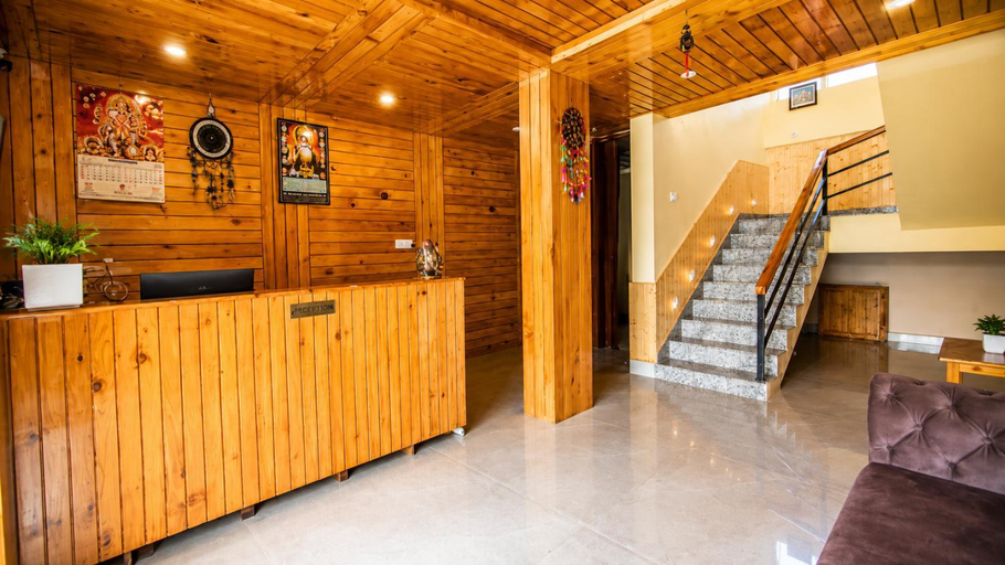 Public Area, Hotel Diwan Sach Pass Himalayan Brothers, Chamba