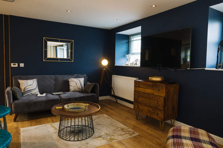 Living area 5, Snowdon Studio Apartment, Conwy