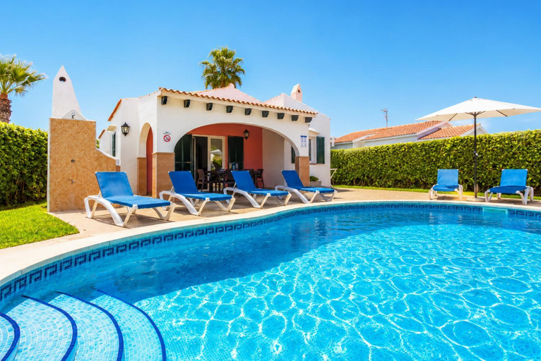 Sport & Beauty 2, Villa Clariana Large Private Pool, A/C, WiFi, Baleares