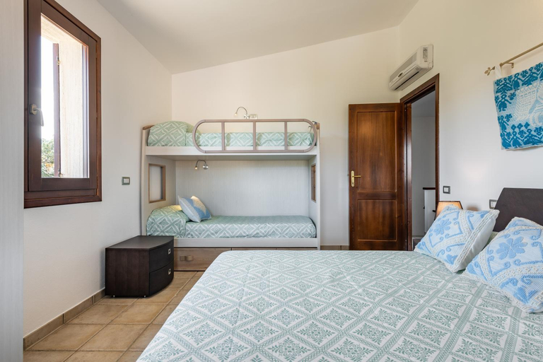Bedroom 2, villa Isabel 2, Cagliari