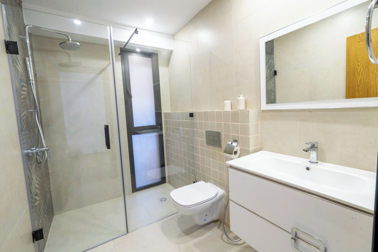 Bathroom 5, Diar Yasmine, Korba
