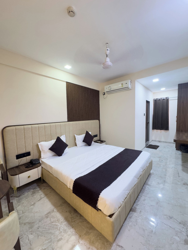 Others 5, Hotel White Desert, Kachchh