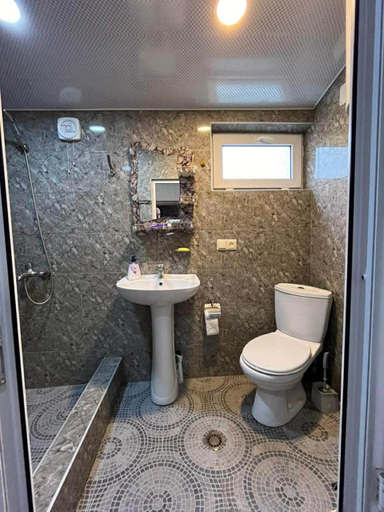 Bathroom, Guesthouse in Lankhvri, Mestia