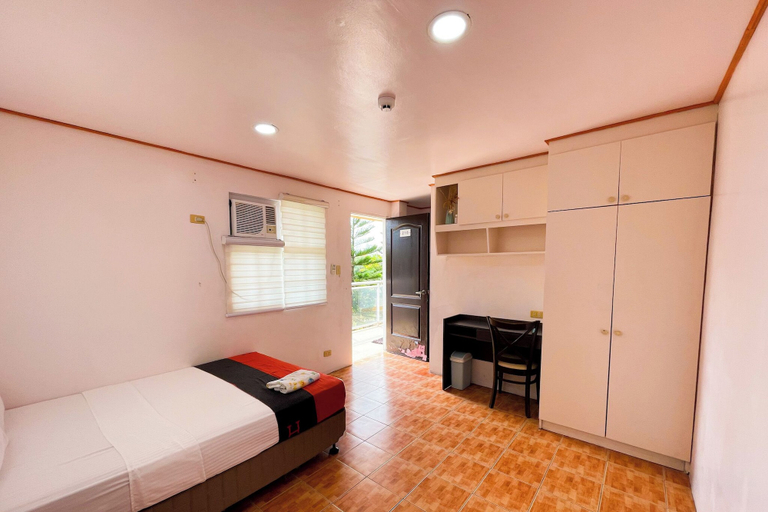 Room 3, The Primrose Guesthouse Cavite, General Trias