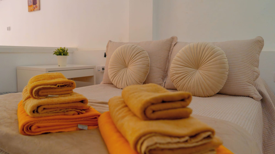 Room 4, Las Americas Pool & Private Patio Apartment 10, Santa Cruz de Tenerife