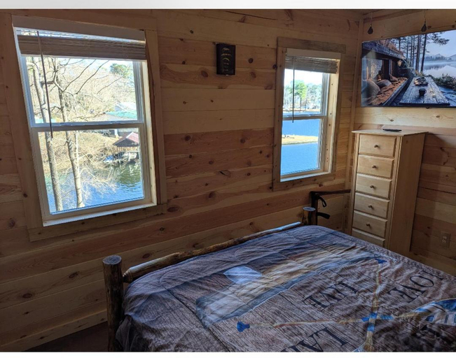 Bedroom 2, Shad Cove Lake Rentals, Elmore