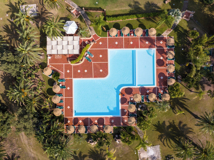 Pool 3, Holiday Home in a Private Residence, Cagliari