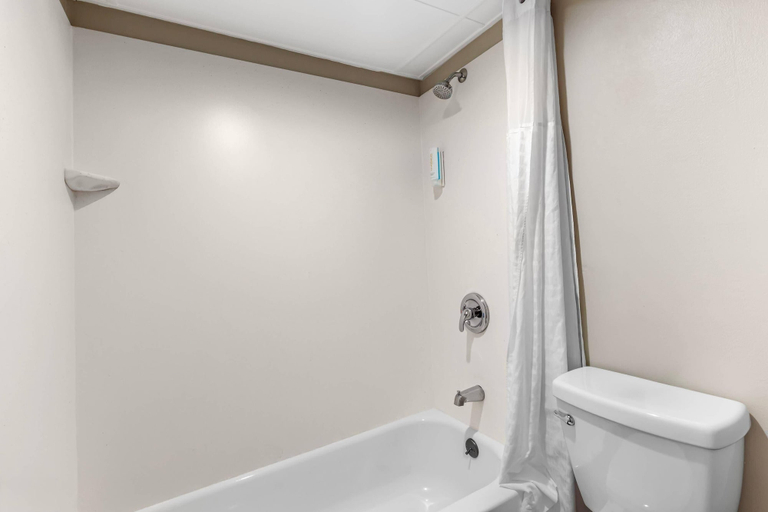 Bathroom 4, Econo Lodge Creedmoor - Butner, Granville