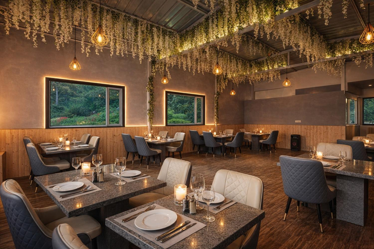 Food & Drinks 5, Hotel Creek Valley, Dehradun