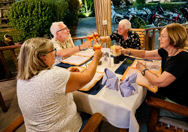 Food & Drinks 3, Flower Paradiese und Roestiland, Ko Samui