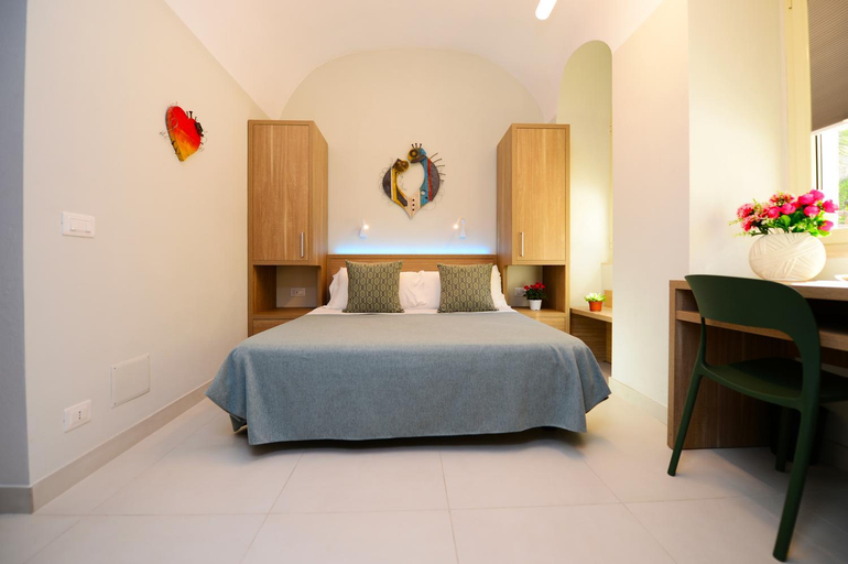 Bedroom 3, Dimora del Cuore GUEST HOUSE IN Centro, Foggia