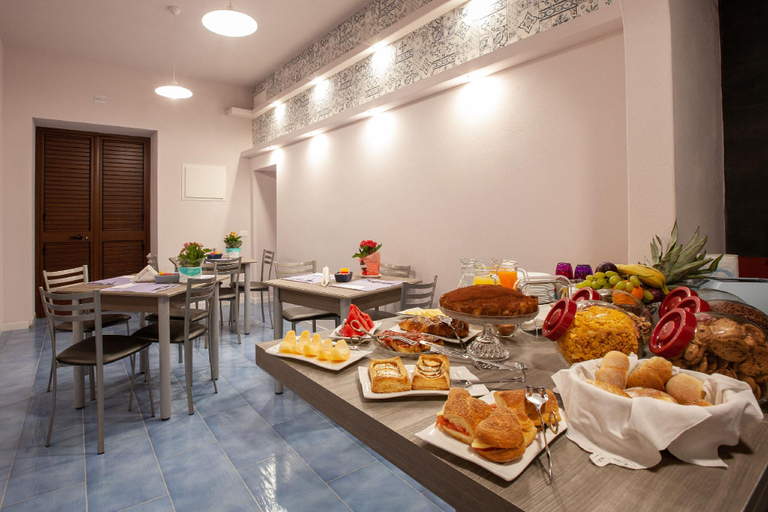 Food & Drinks 5, Affittacamere da Noemi, Trapani