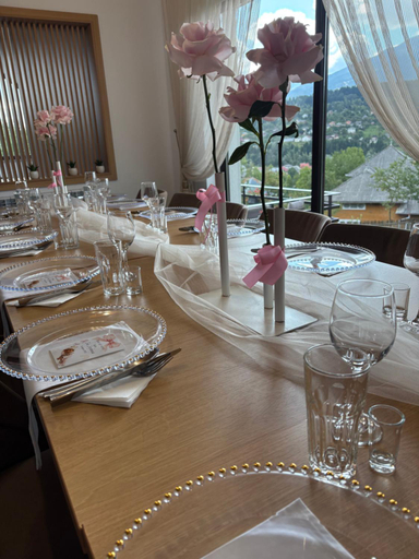 Food & Drinks 4, Linistea Codrului, Borsa