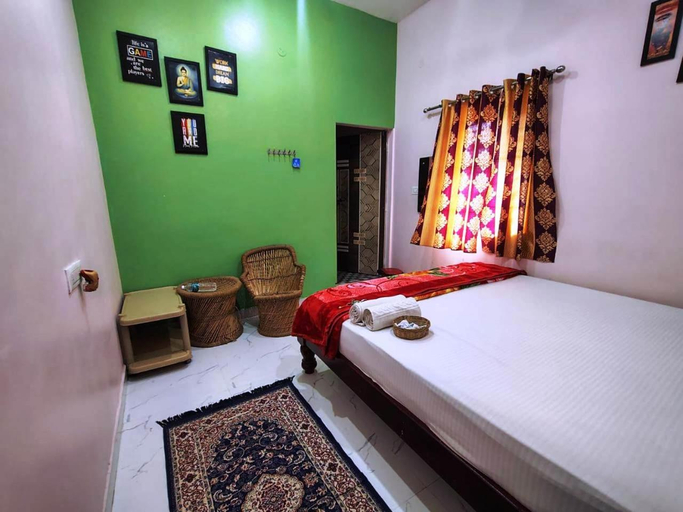 Bedroom 5, Veeru Homestay, Bellary