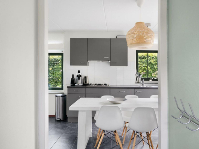 Private kitchen 4, Restyled Koningshoeve 6 People, Bergen