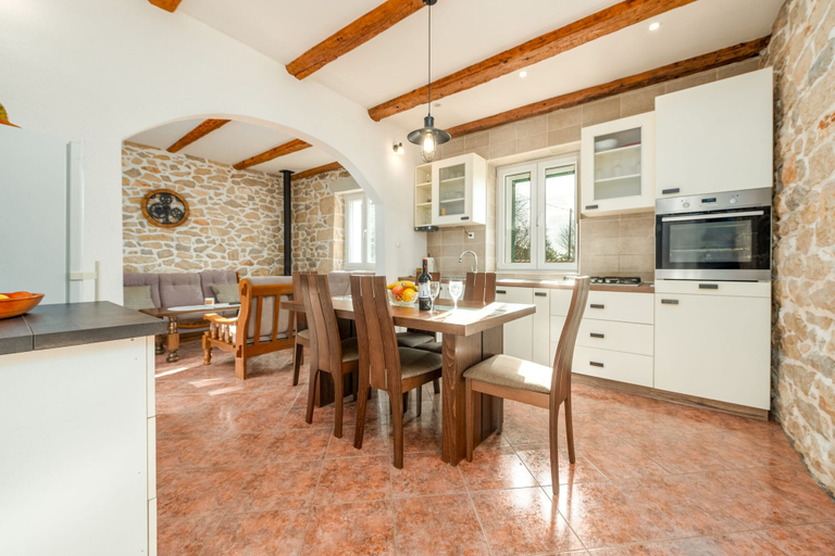 In-room dining 2, Villa Zdravko Zadarvillas, Škabrnja