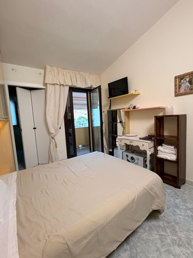 Bedroom 1, B&B Is Pranus a Mari Casa Privata, Cagliari