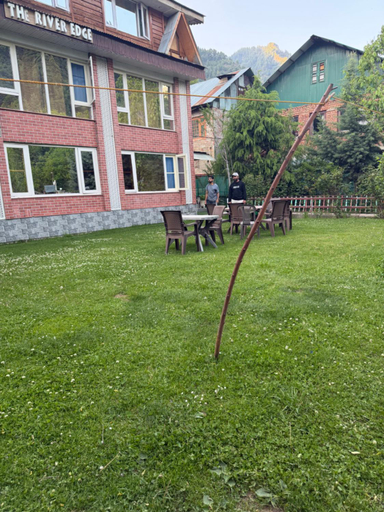 Others 5, The River Edge, Anantnag