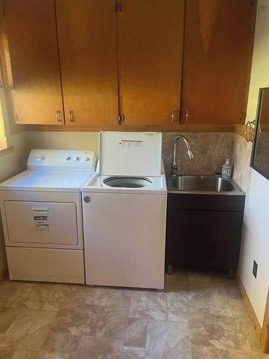 Interior 3, Bayview Hideaway is a 2 Story Home With Lots of Privacy, Inverness