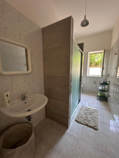 Bathroom, B&B Oasi del Voscone, Salerno