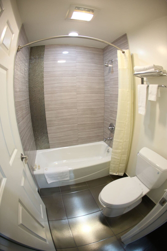Bathroom 4, Gardena Terrace Inn, Los Angeles