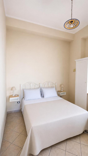 Bedroom 2, B&B Li Ccoti, Lecce
