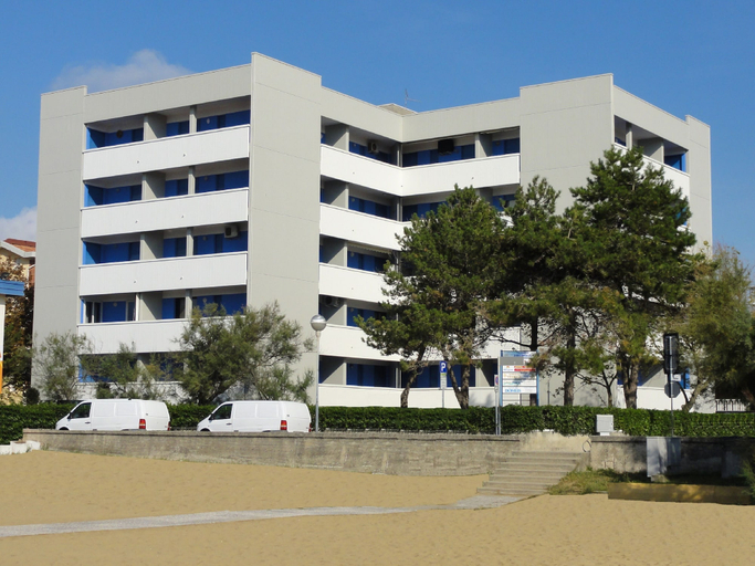Primary image