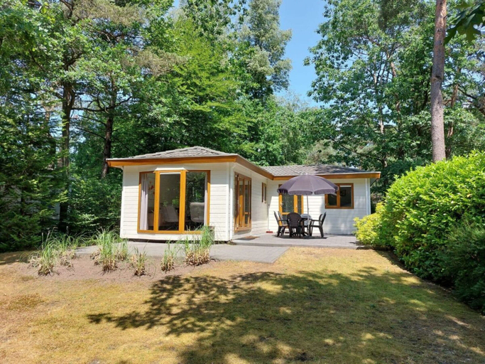 Exterior 3, Holiday Home in Beekbergen With Terrace, Apeldoorn