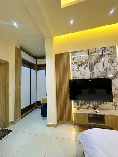 Room 4, Grey Nest Shortlet Apartment, Shagamu