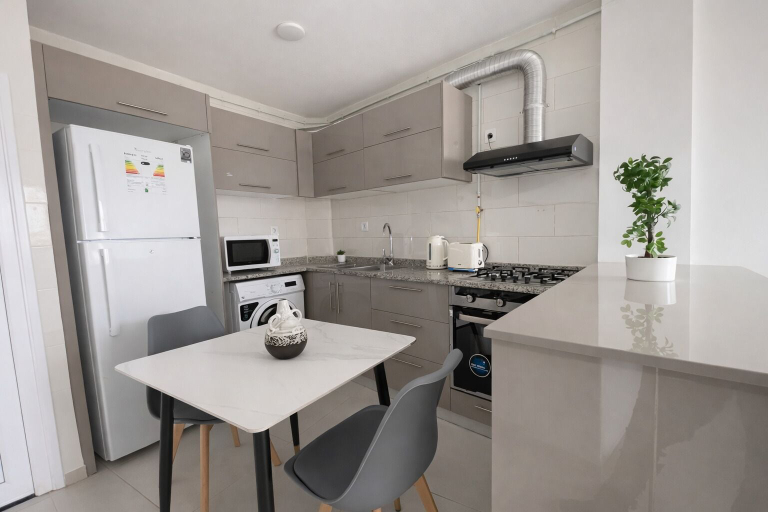 Private kitchen 4, Magnifique 2 pieces a Dely Brahim, Cheraga