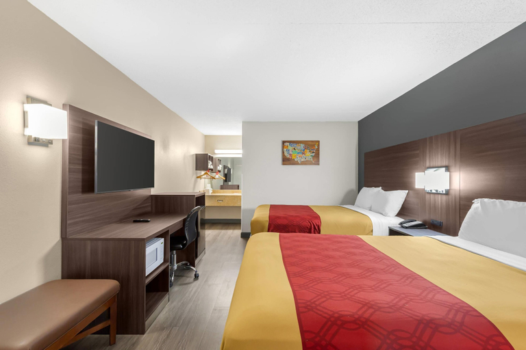 Bedroom 3, Econo Lodge Creedmoor - Butner, Granville