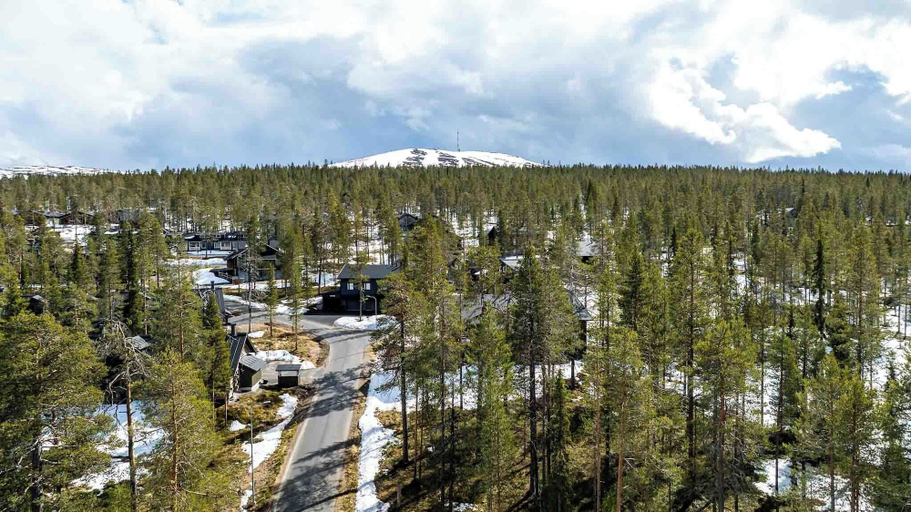 Aerial view 3, Stylish 4BR Villa for 10 - Private Jacuzzi & Sauna, Lapland