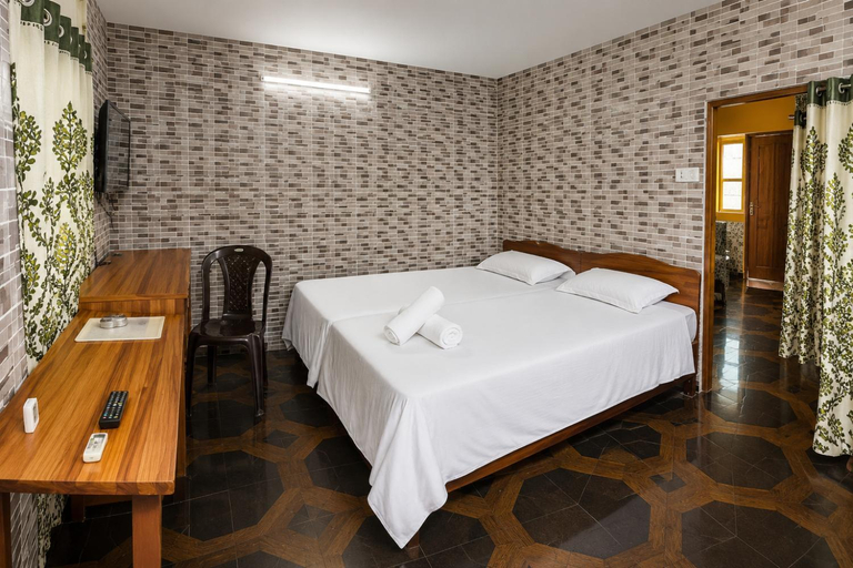 Bedroom 2, Selfia Guest House, South Goa