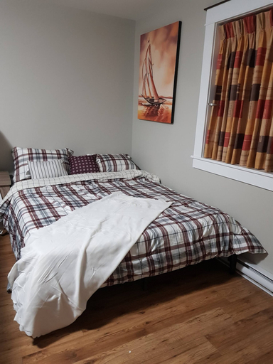 Room 5, East End Suite Rentl, Halifax