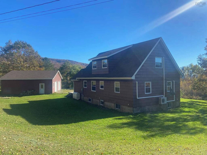 Exterior 5, Bayview Hideaway is a 2 Story Home With Lots of Privacy, Inverness