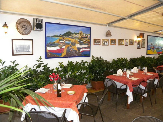 Food & Drinks 5, Pensione Fernanda, Messina