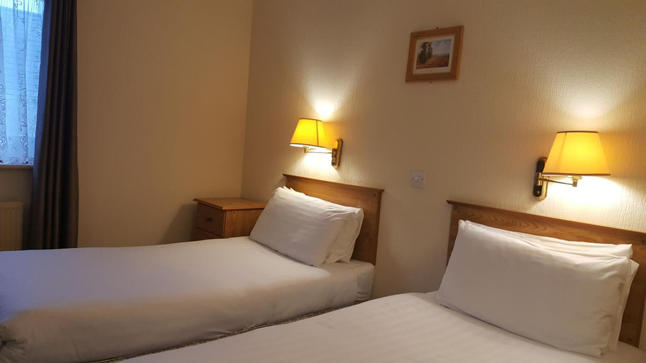 Bedroom, The Beach Hotel
