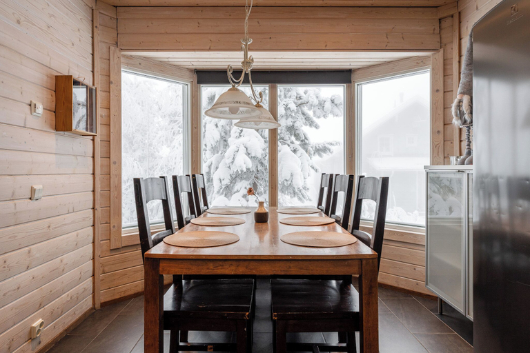 Dining 2, Cozy Cabin Retreat in Riihivuori, Central Finland