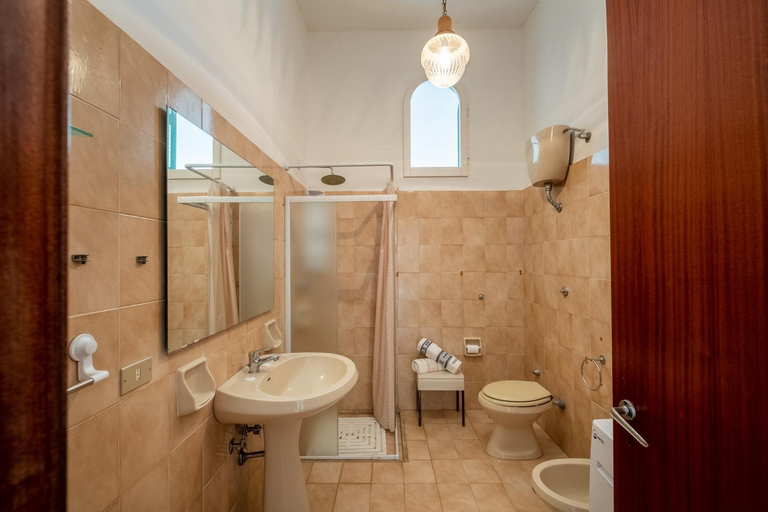 Bathroom, Villa Edy, Taranto